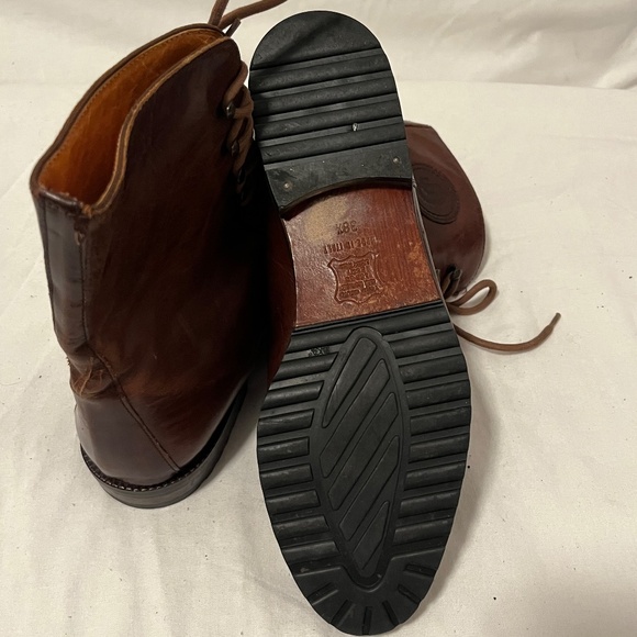 Leather boots - Picture 2 of 6